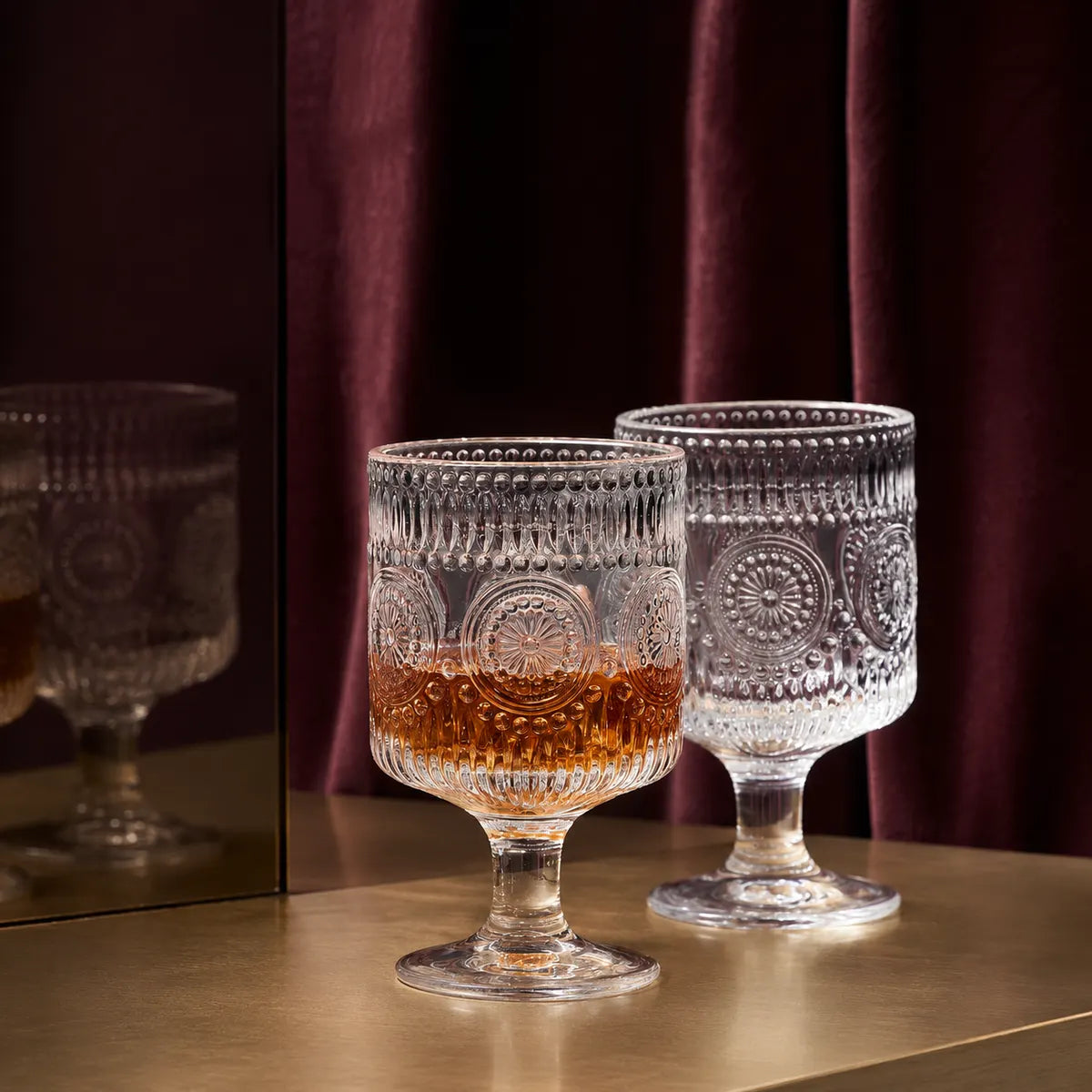 Morveniq 8oz Embossed Wine Goblets